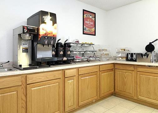 Baymont By Wyndham Beloit Hotell Restaurant bilde